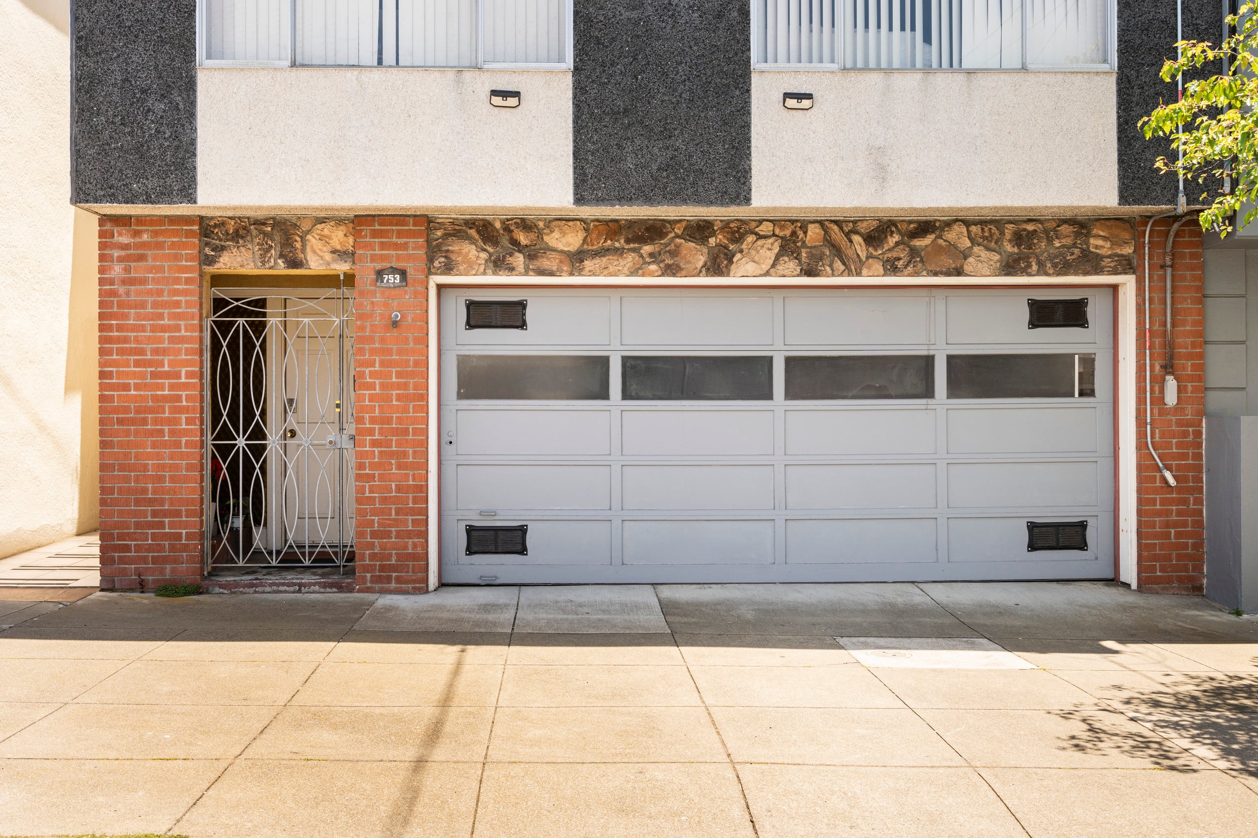 Home in San Francisco · ★4.83 · 2 bedrooms · 3 beds · 1 bath - Image 39