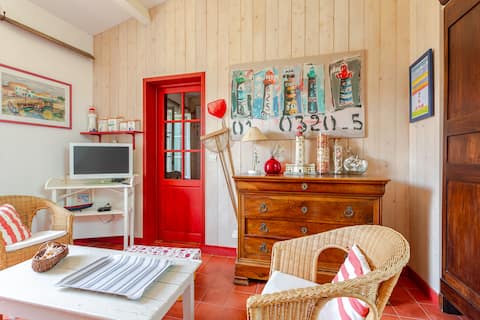 Propriété Airbnb réussie: Nice cottage with shared garden à Le Bois Plage En Ré