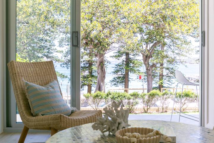 3 Bedroom Beachfront Manly Garden Apartment gallery image 5