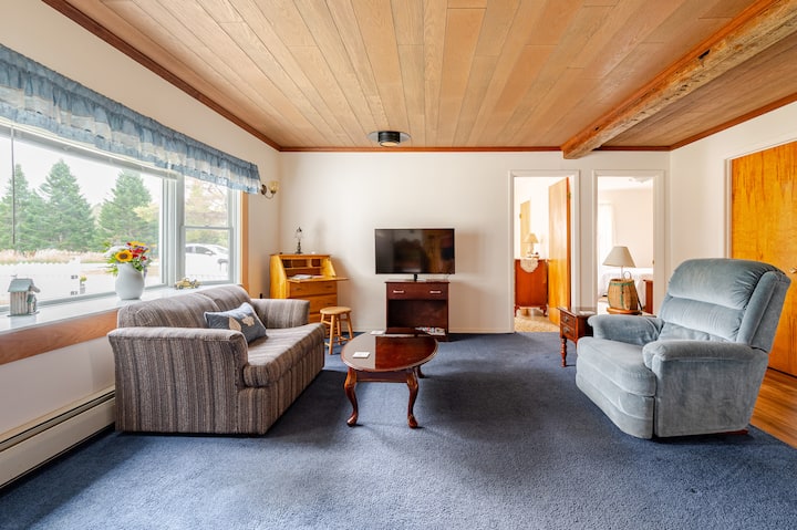 Cottage At Split Rock Farm