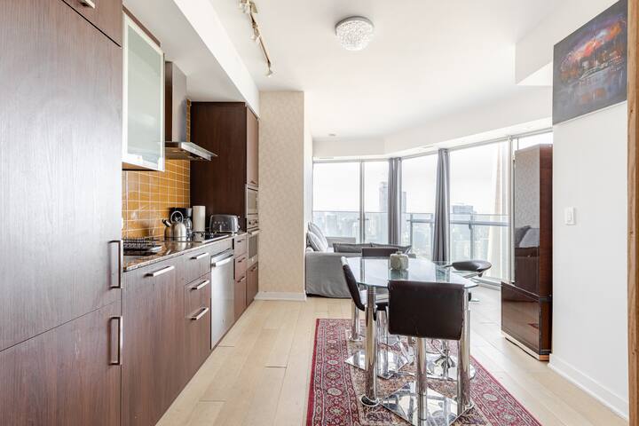 CN Tower and Lake Ontario Rogers Center View gallery image 5