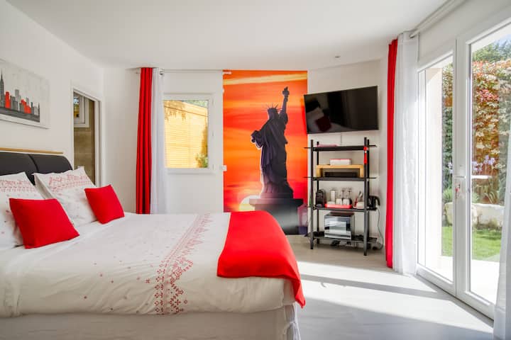 Agréable Chambre D'hôtes Avec Piscine - Saint-Paul-de-Vence
