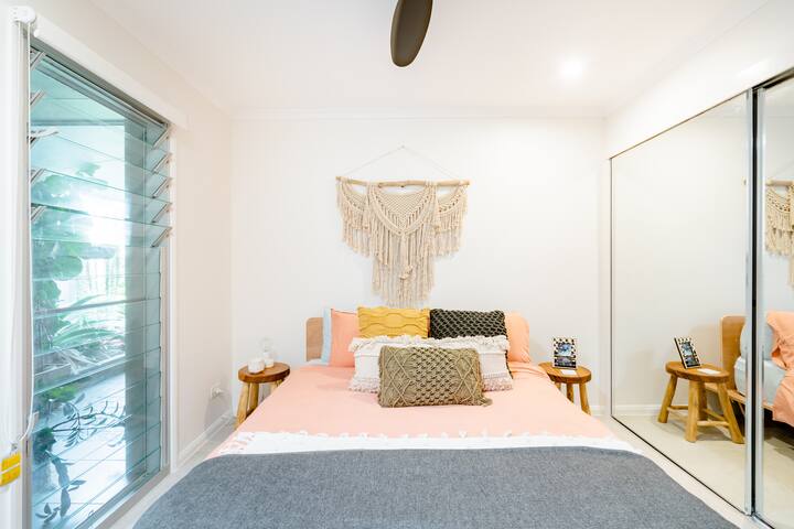 Sunrise Beach Retreat gallery image 5