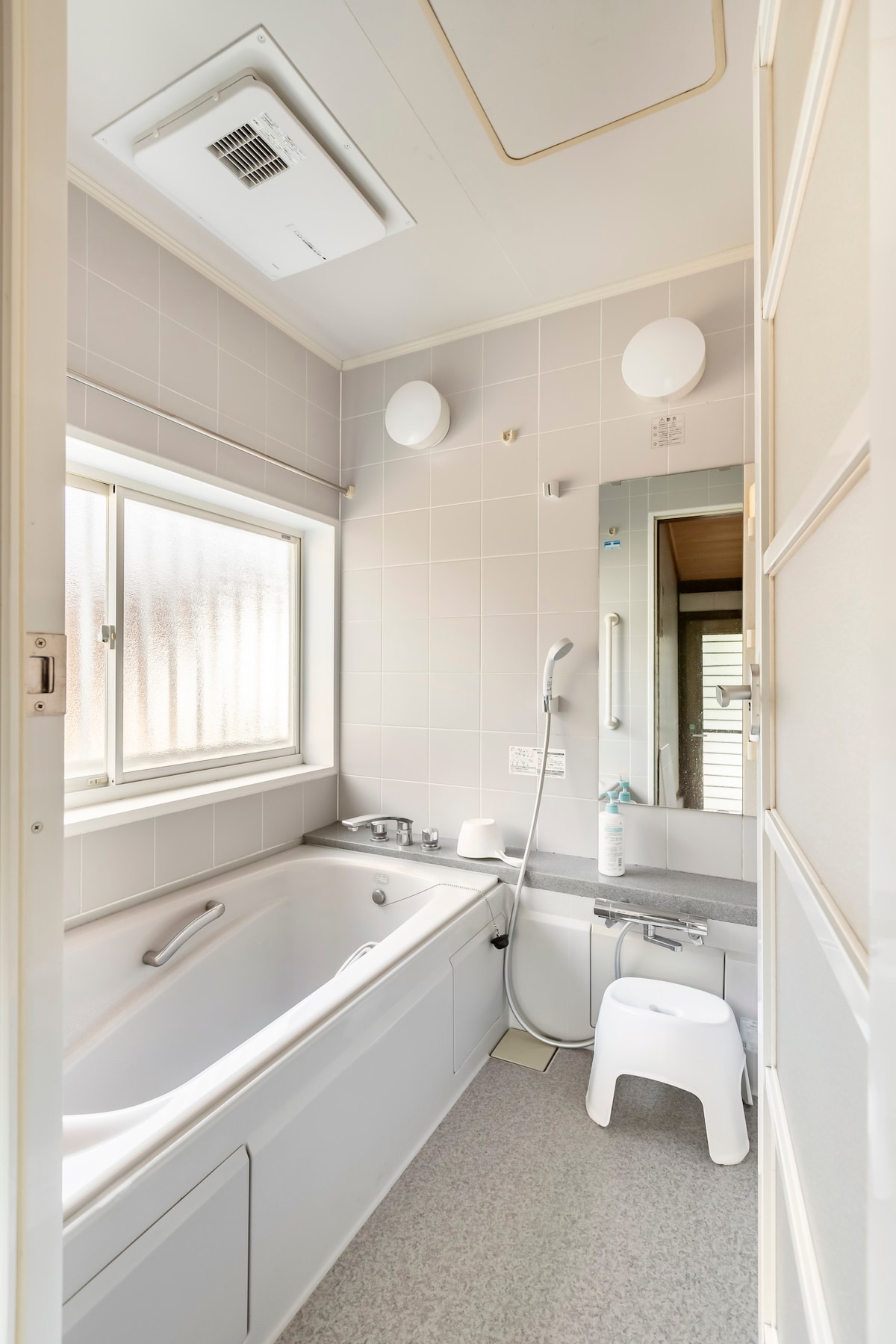 共用フルバスルーム