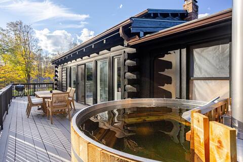 Stylish & Scenic Escape: Chef's Kitchen ~ Hot Tub