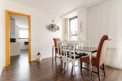 Spacious, bright and nice room.