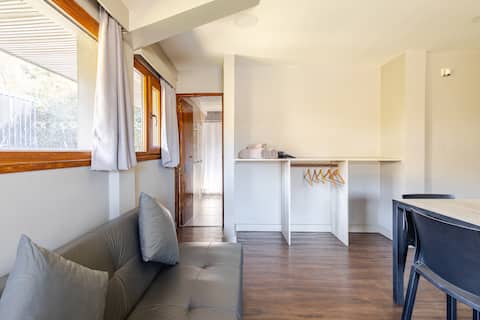 Anuncio de Airbnb popular: Garden view, parking, fiber wifi en San Carlos De Bariloche
