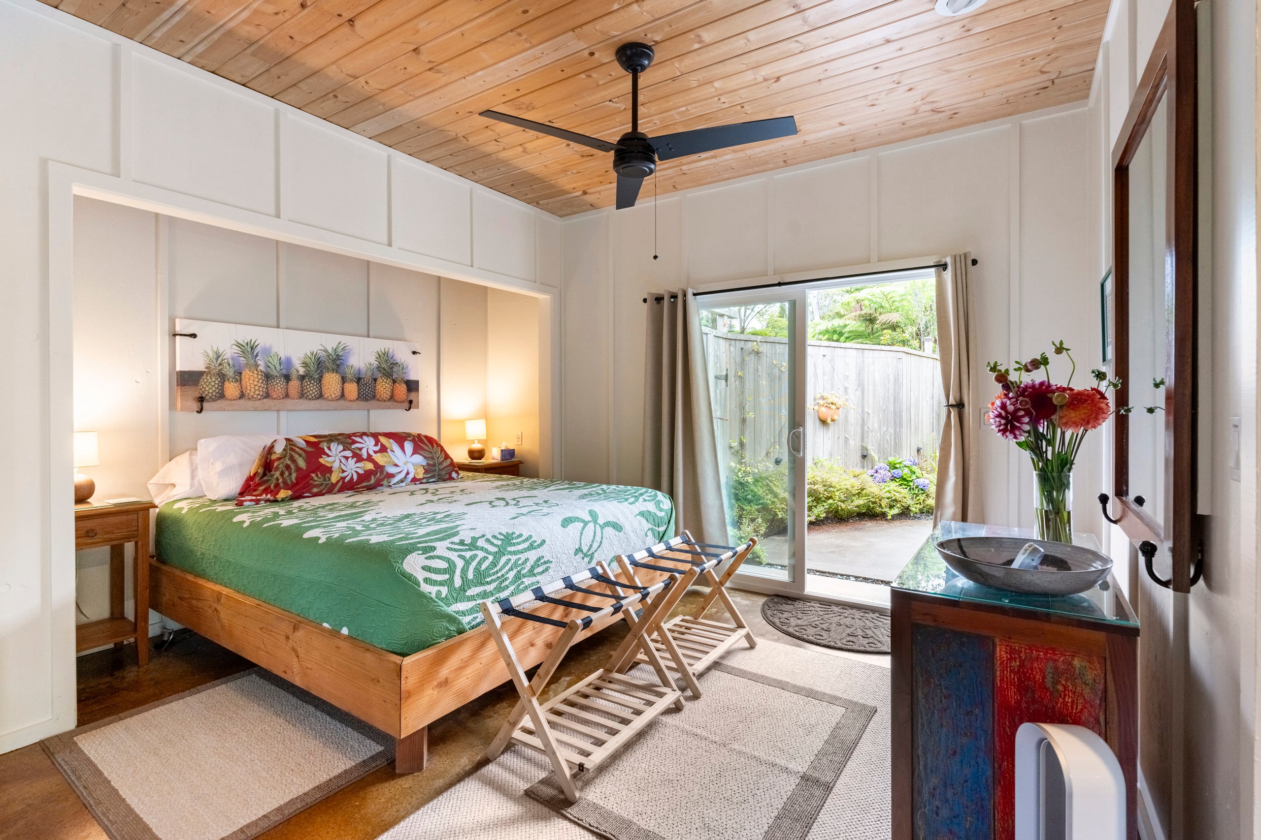 Guesthouse in Volcano · ★5.0 · Studio · 1 bed · 1 bath - Image 39