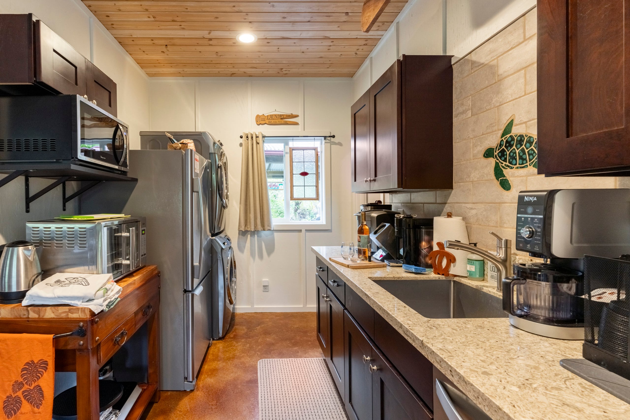 Guesthouse in Volcano · ★5.0 · Studio · 1 bed · 1 bath - Image 8