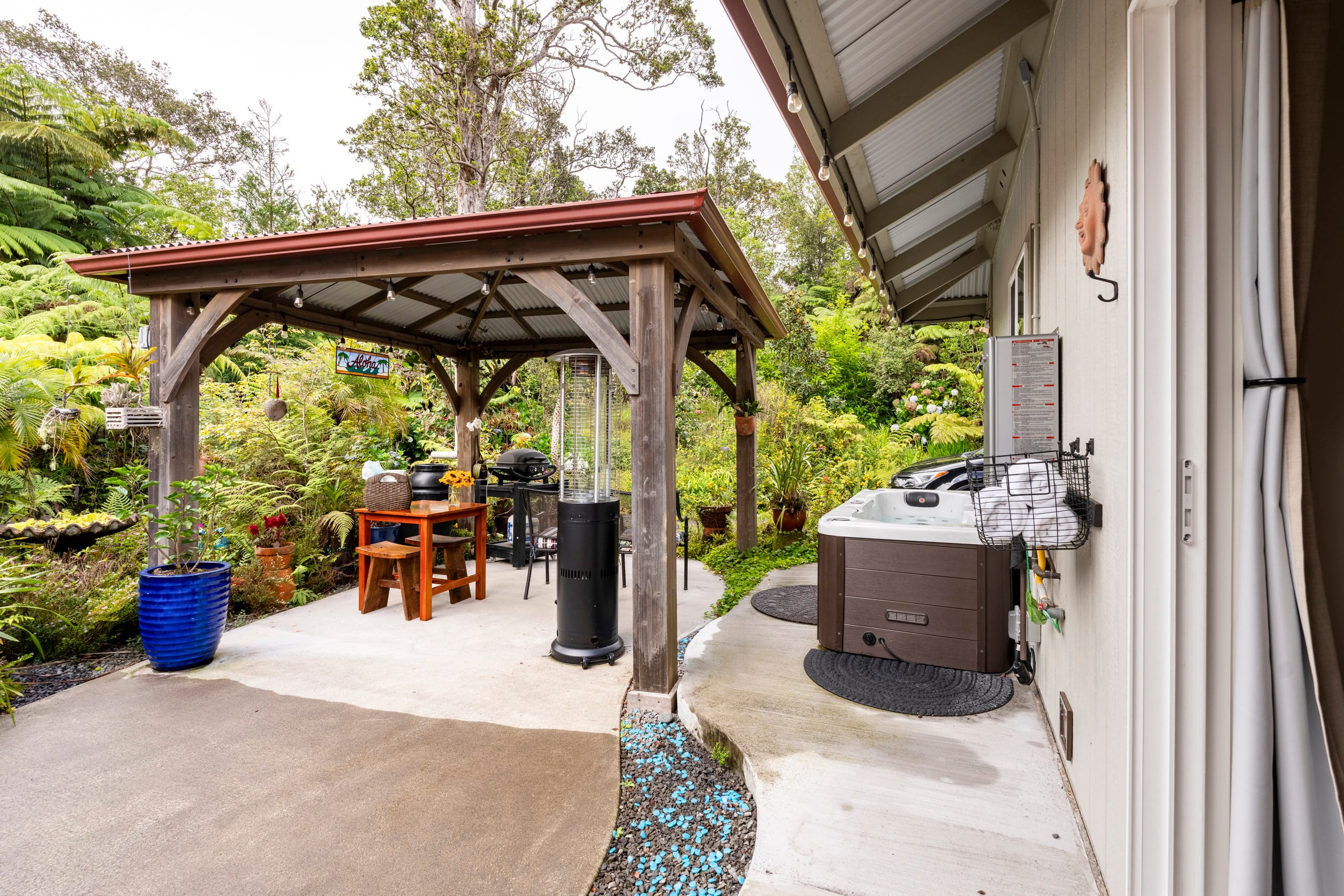 Guesthouse in Volcano · ★5.0 · Studio · 1 bed · 1 bath - Image 22