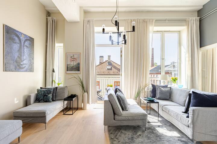 Fabrikkleilighet sentralt, balkong og takterrasse gallery image 2