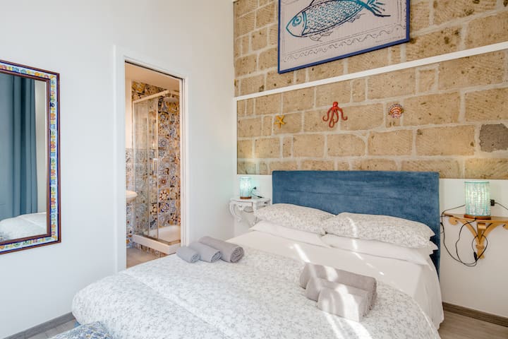 Private room with 1 bedrooms in Salerno - castello dell’ 800 Salerno e Amalfi Coast, Stanza.