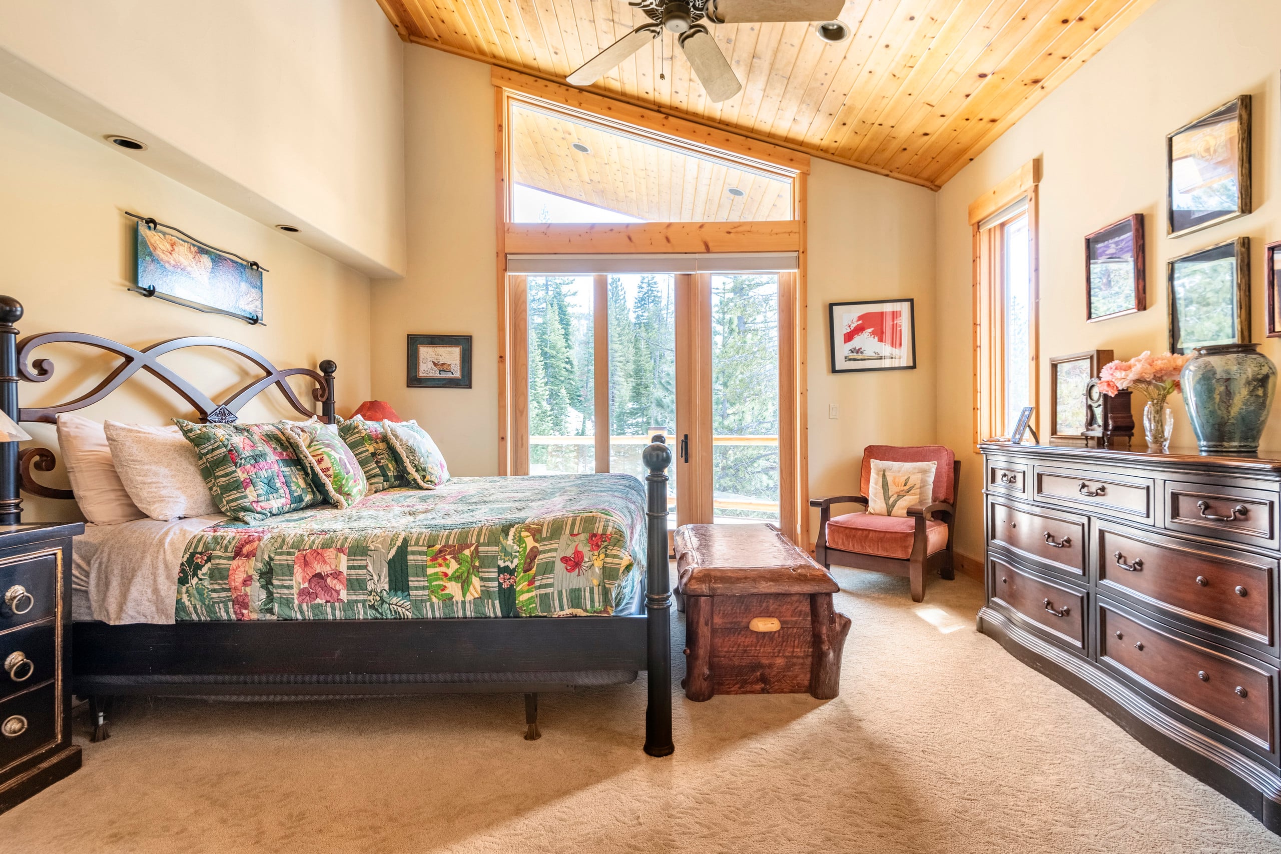Luxury Swiss Chalet with Hot Tub & Creek Views - Photo 48