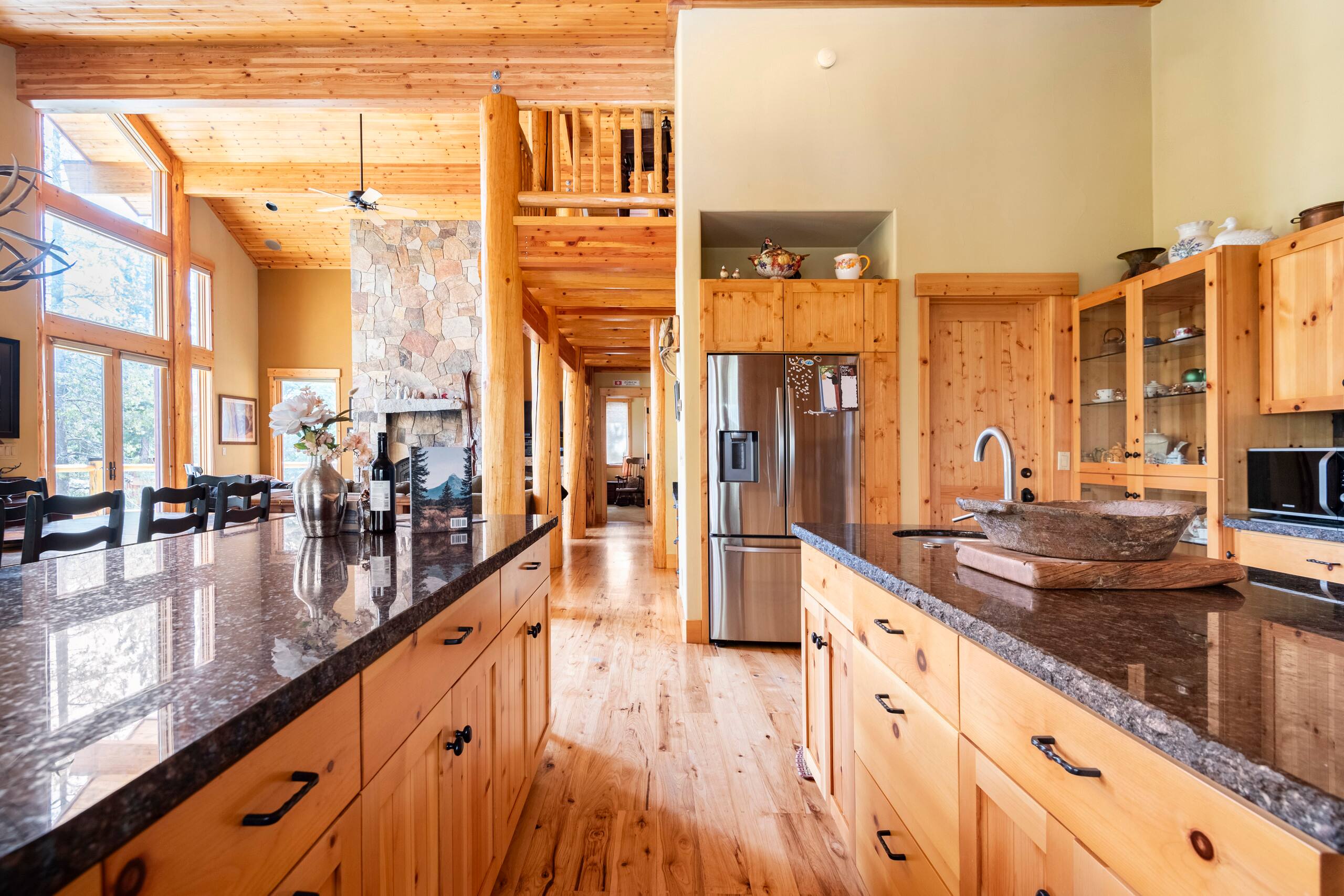 Luxury Swiss Chalet with Hot Tub & Creek Views - Photo 26