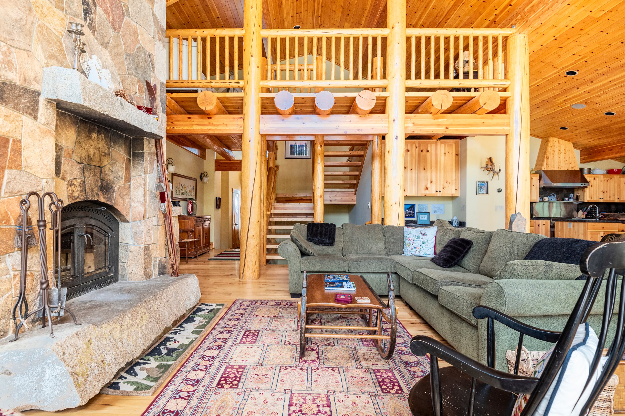 Luxury Swiss Chalet with Hot Tub & Creek Views - Photo 56