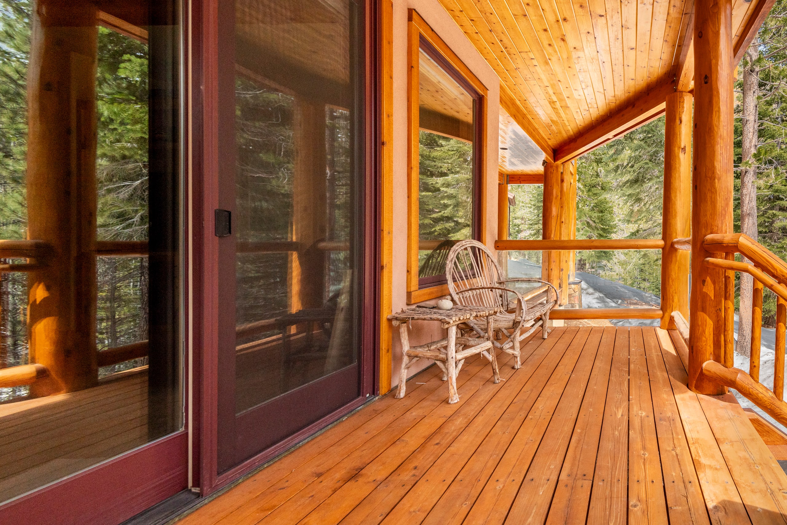 Luxury Swiss Chalet with Hot Tub & Creek Views - Photo 39