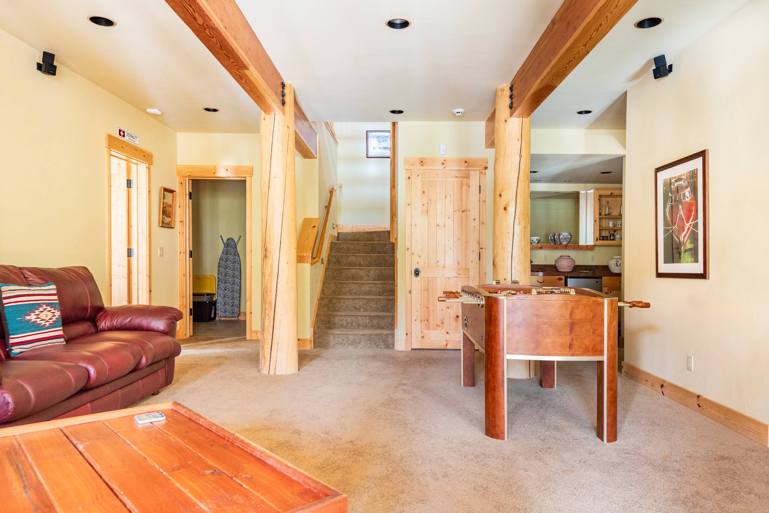 Luxury Swiss Chalet with Hot Tub & Creek Views - Photo 34
