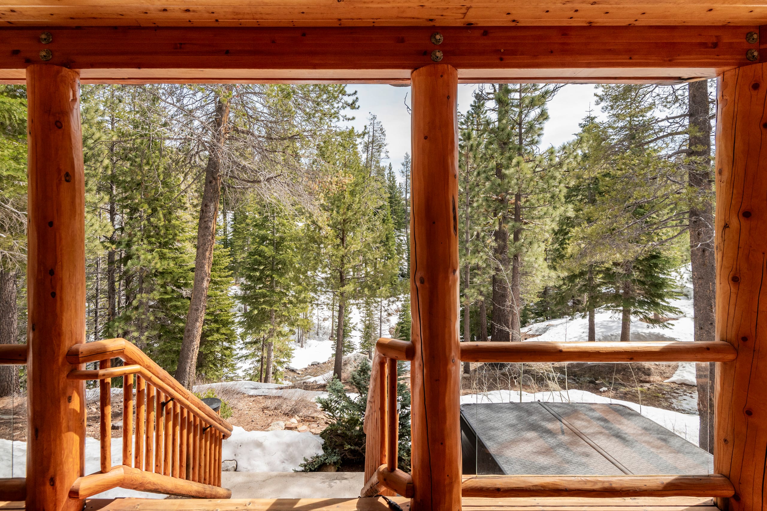 Luxury Swiss Chalet with Hot Tub & Creek Views - Photo 36