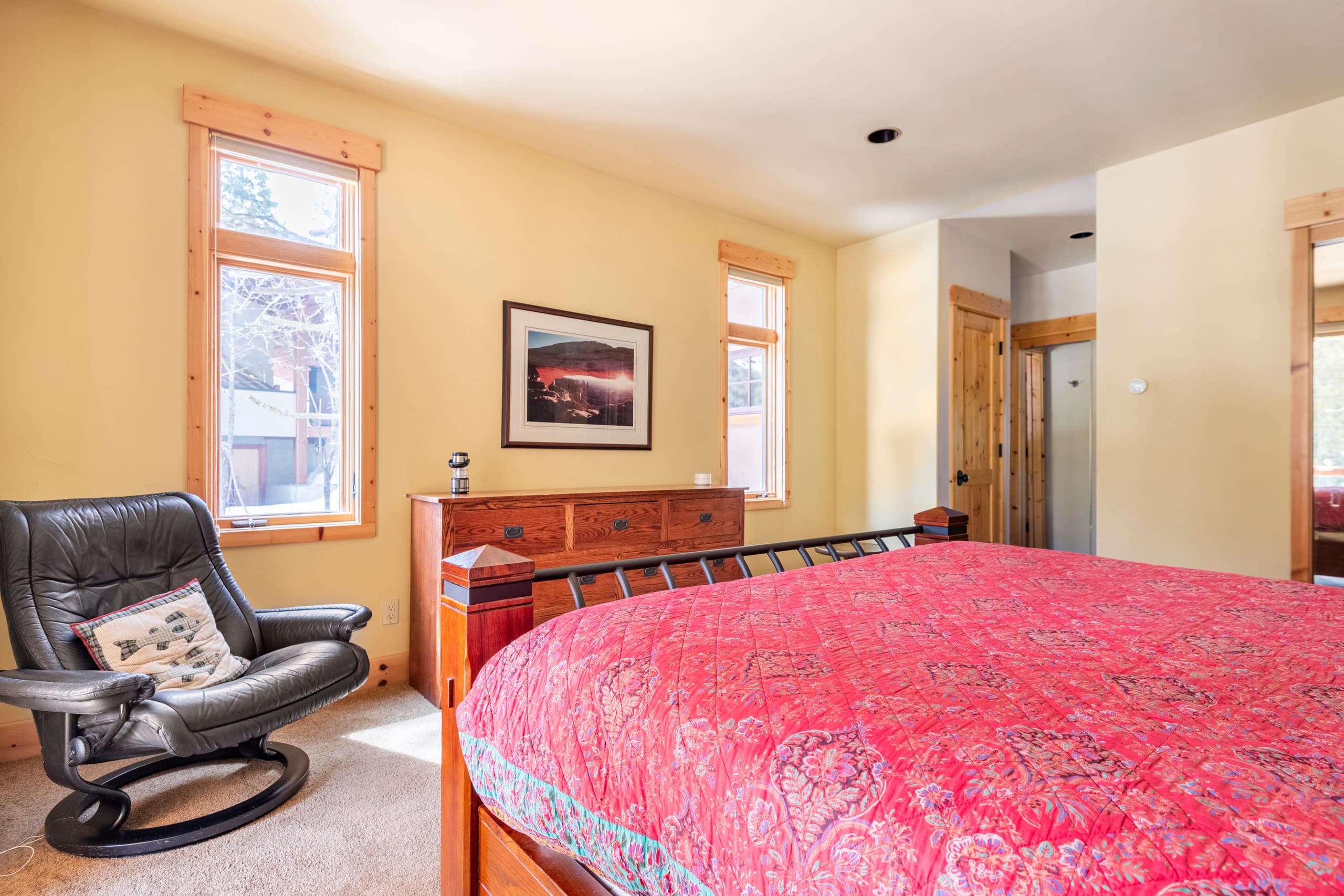 Luxury Swiss Chalet with Hot Tub & Creek Views - Photo 46