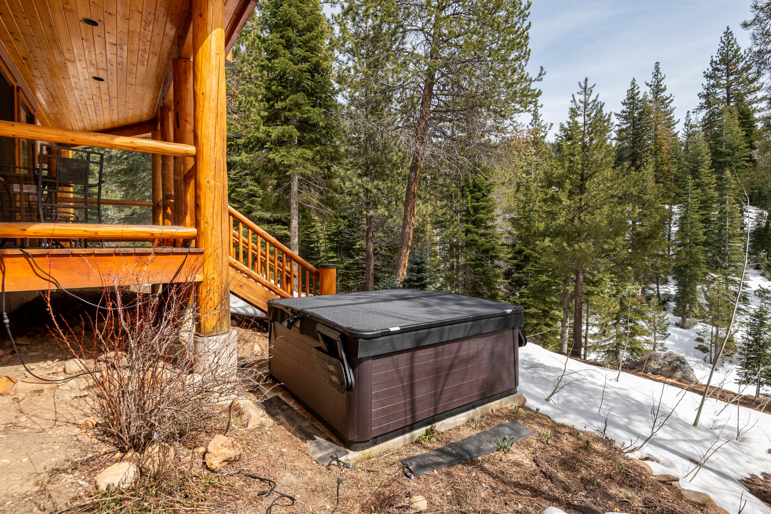 Luxury Swiss Chalet with Hot Tub & Creek Views - Photo 61