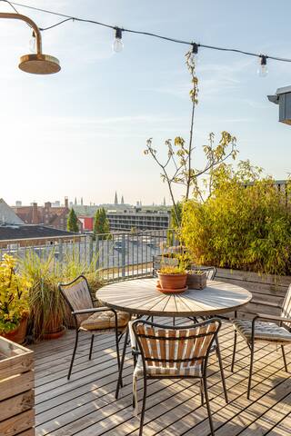 Rooftop Apartment w. Terrace & City Views gallery image 4