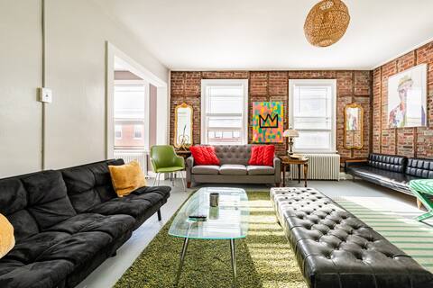 Downtown Troy 3BR apartment