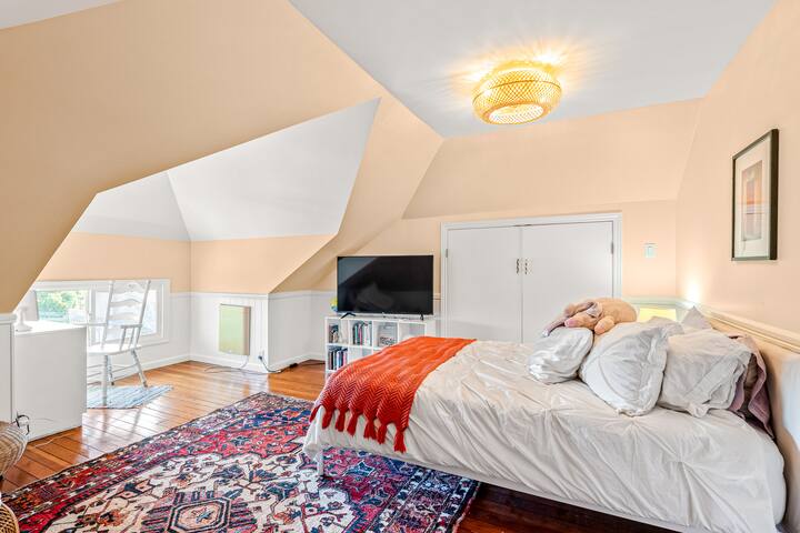 Family home w/ great outdoor space gallery image 5