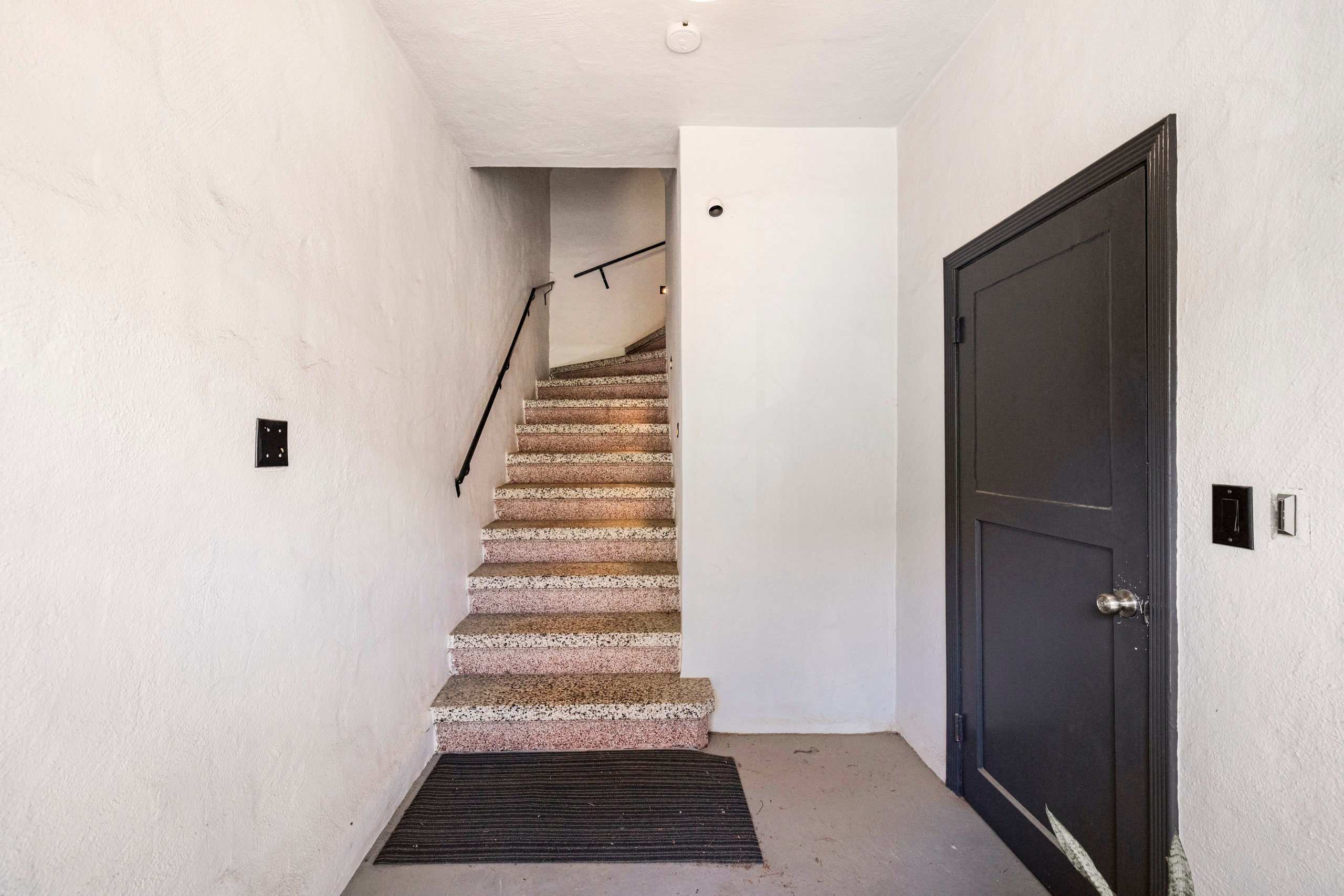 Condo in San Francisco · ★5.0 · 2 bedrooms · 2 beds · 1 bath - Image 32