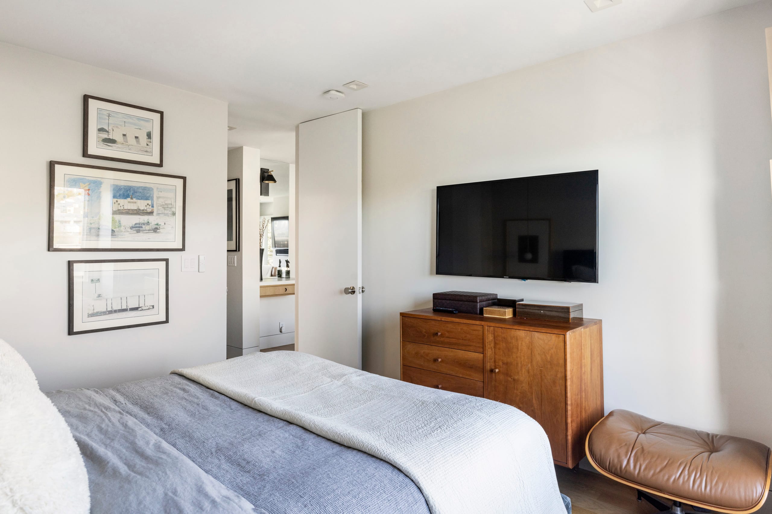 Condo in San Francisco · ★5.0 · 2 bedrooms · 2 beds · 1 bath - Image 19