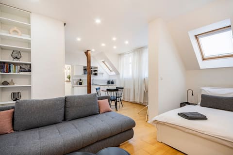 Top Airbnb: Quiet flat near Prague Castle in Břevnov