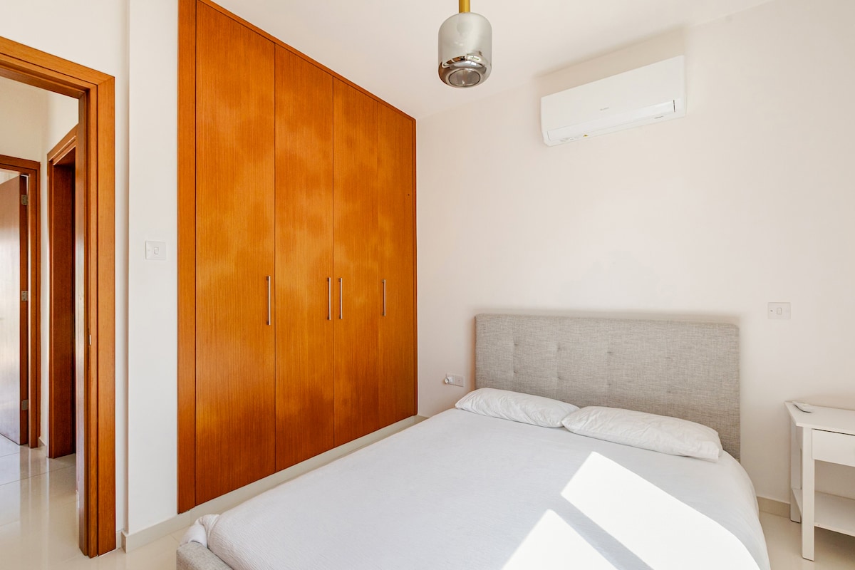 Performance analytics and monthly reporting