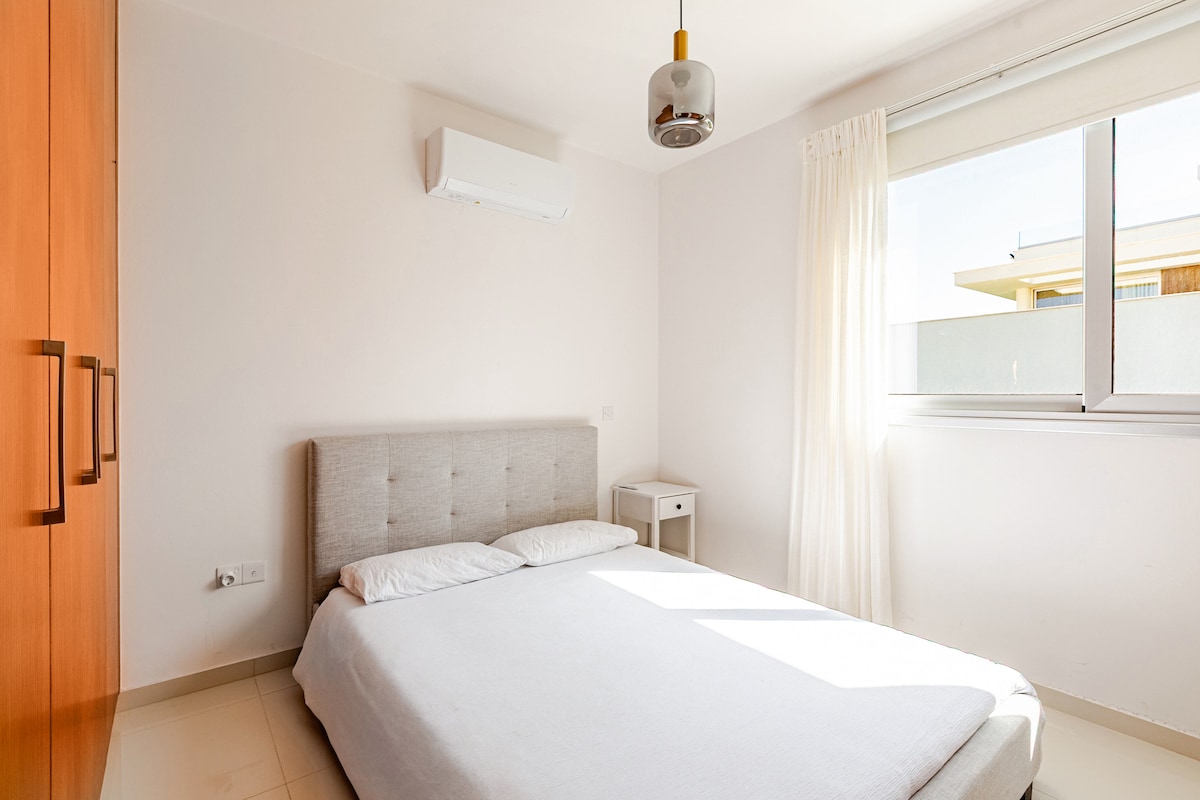 Booking management and guest screening