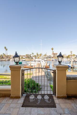 Beachfront Naples Island Mansion w/ Boat gallery image 5