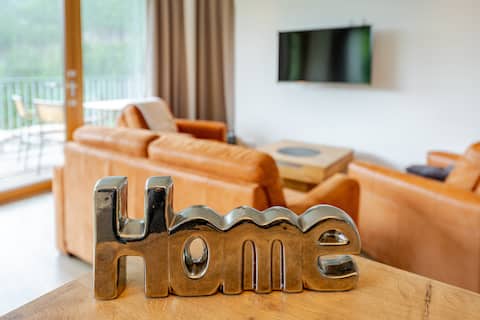 Popular Airbnb listing: Luxurious Apartment - 4 Persons in Zell Am See