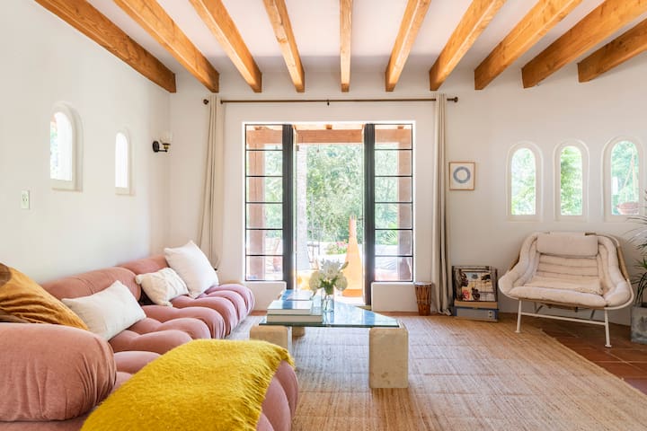 Serene Topanga Oasis gallery image 2