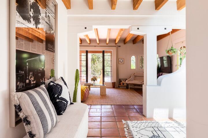 Serene Topanga Oasis gallery image 5