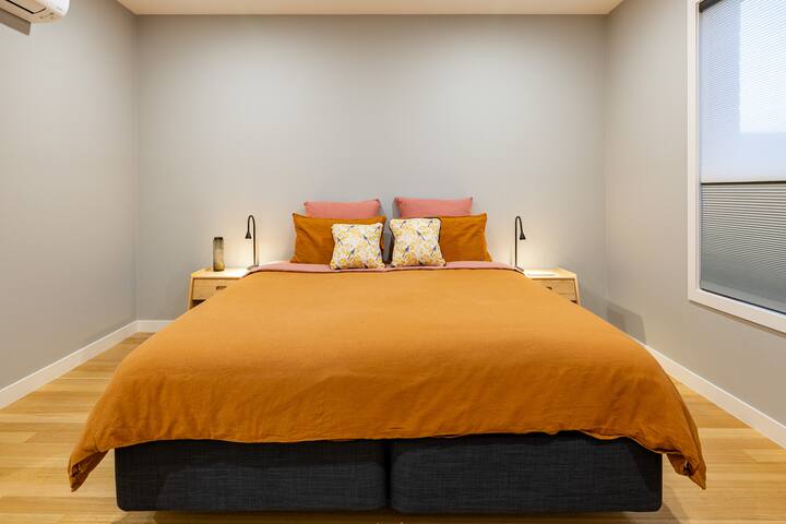 Samphire – quiet but central gallery image 3