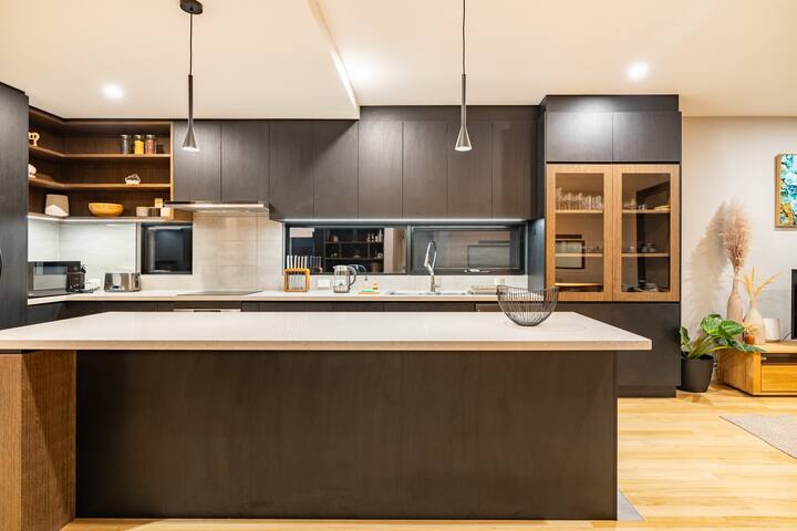 Samphire – quiet but central gallery image 5