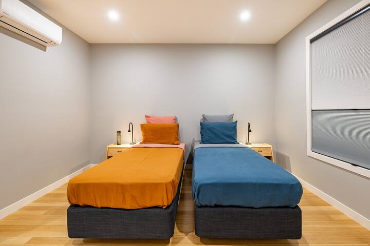 Samphire – quiet but central gallery image 2