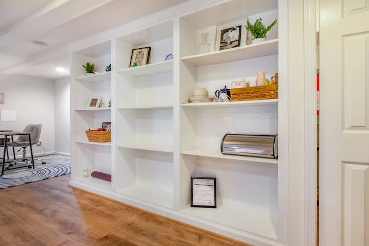 Private, Spacious Basement Suite; Great Location - Howard University, Washington