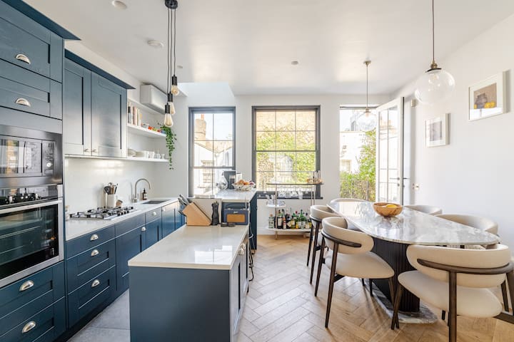 Private Patio | A/C | Notting Hill | Modern