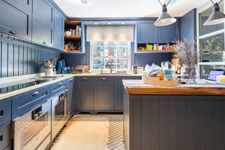 4 bedroom House and garden near Kensinghton Palace gallery image 3