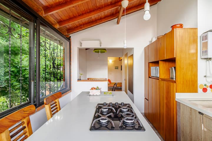 Buenos Aires | 5-guest Apartment | Near The Tram - コロンビー メデジン