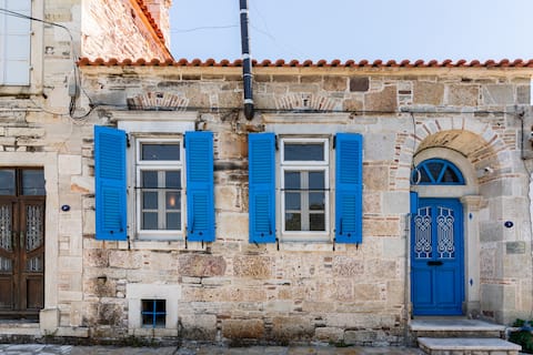 Miniq 103 - Trampoline, BBQ, Mini Golf, Cinema