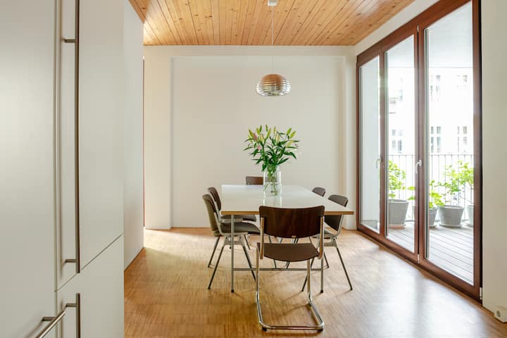 Cosy double room in modern flat
