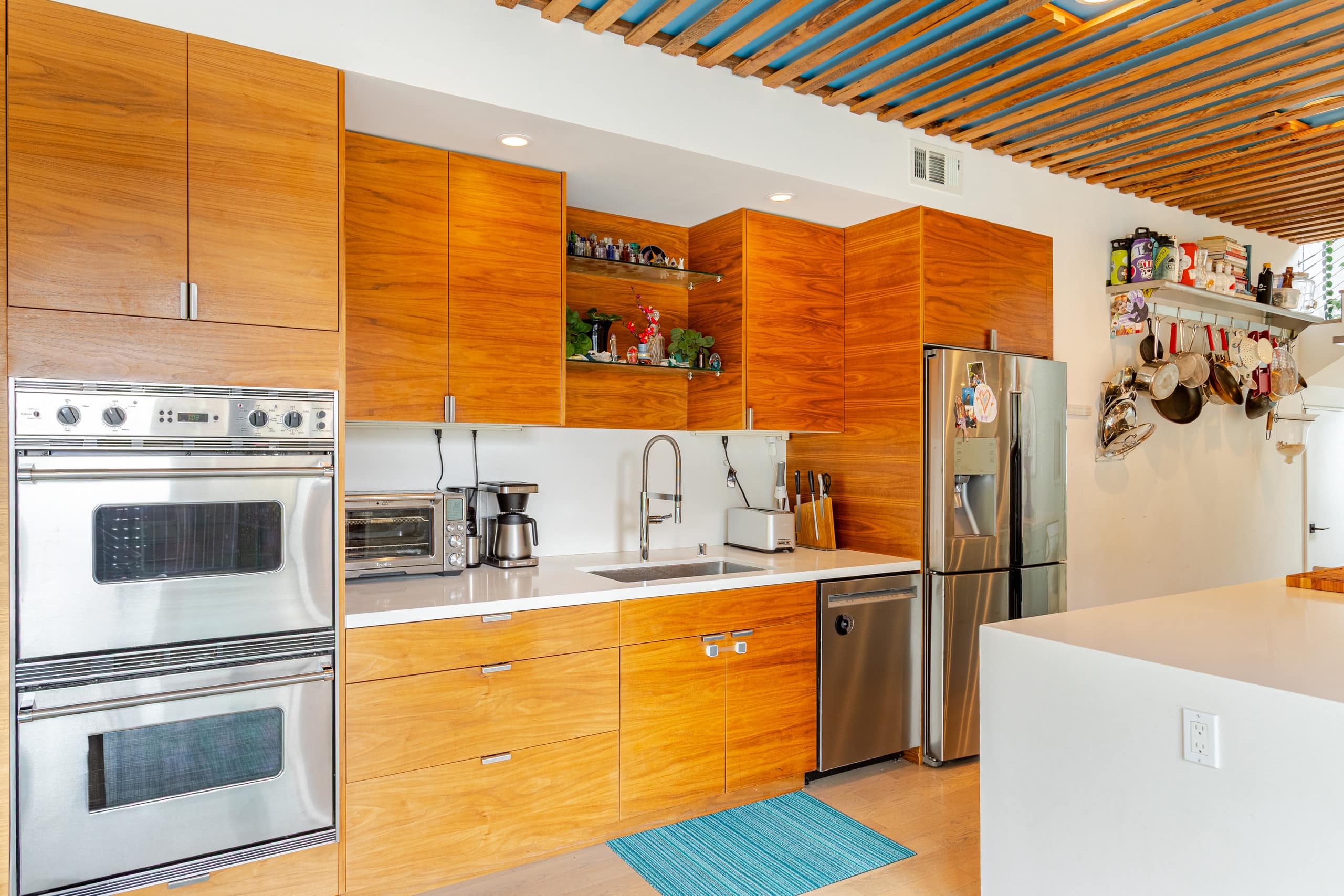 Home in San Francisco · ★4.94 · 3 bedrooms · 4 beds · 2 baths - Image 12