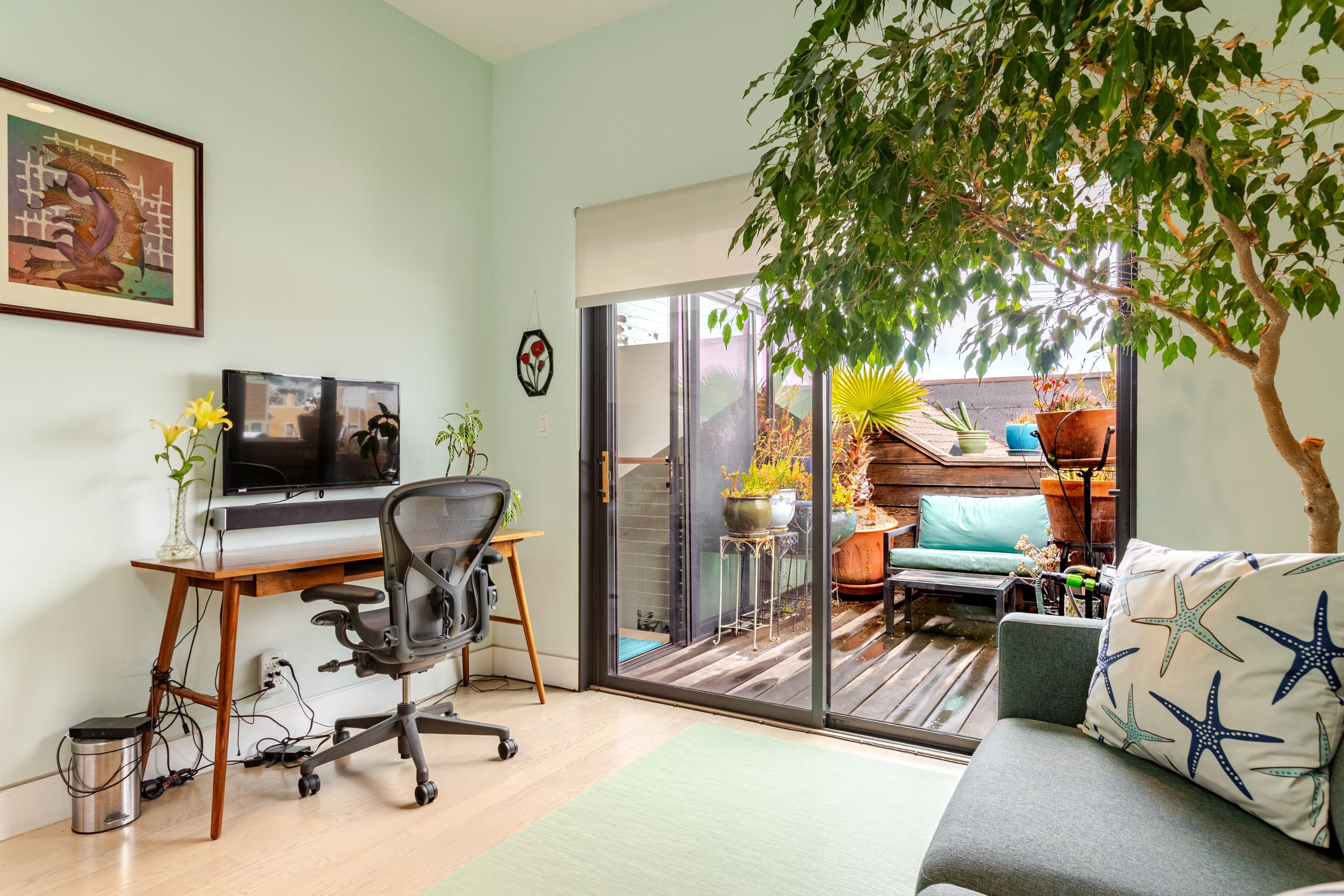 Home in San Francisco · ★4.94 · 3 bedrooms · 4 beds · 2 baths - Image 39