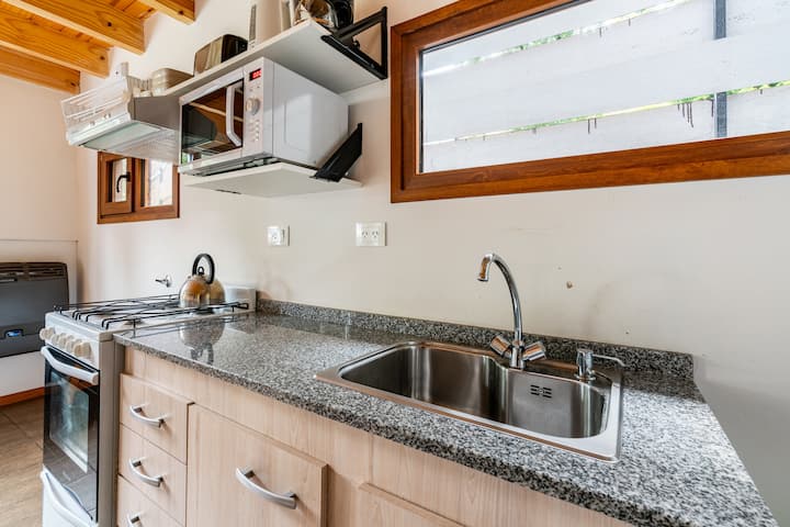 Acogedora Cabaña B. Residencial Con Vista Al Cerro - Villa La Angostura