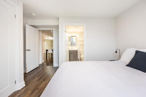 Cozy 2 Bedroom Apartment