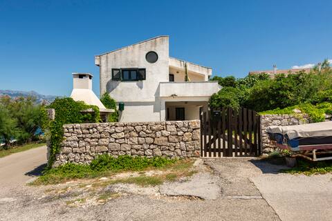 Apartment BURA - cozy apartment by the sea!
